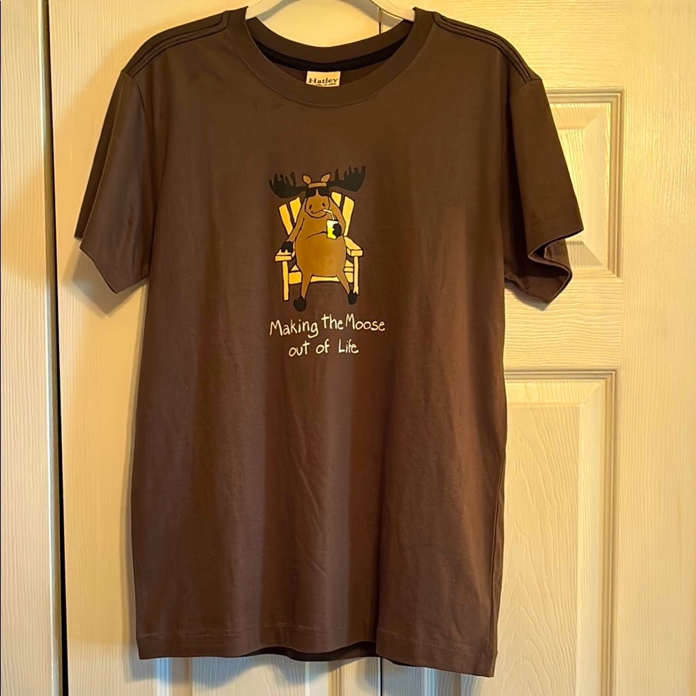 Vintage, New old stock, Hatley Brown Short Sleeve Tee with Animal Graphic
